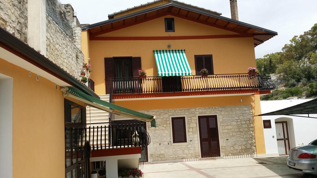 Pineta Monserrato Modica Bagian luar foto