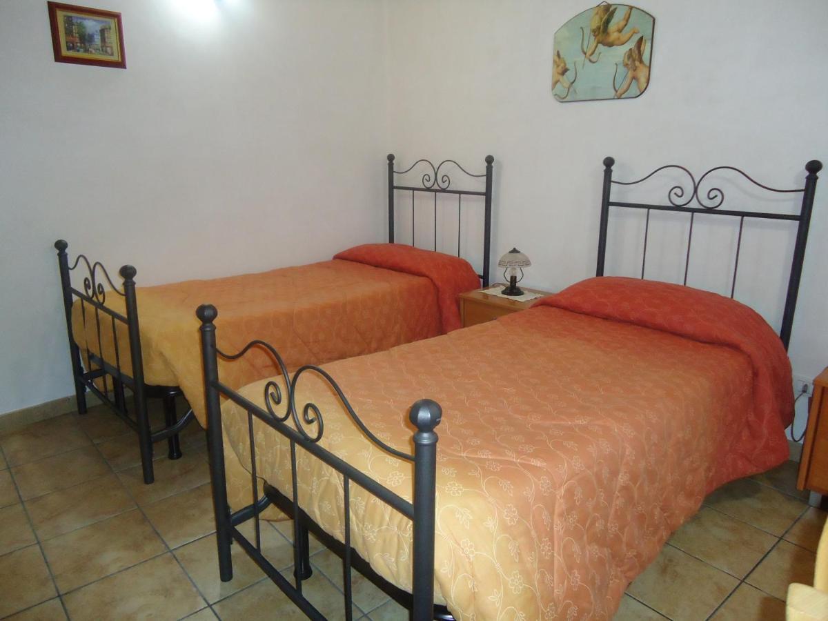 Pineta Monserrato Modica Ruang foto