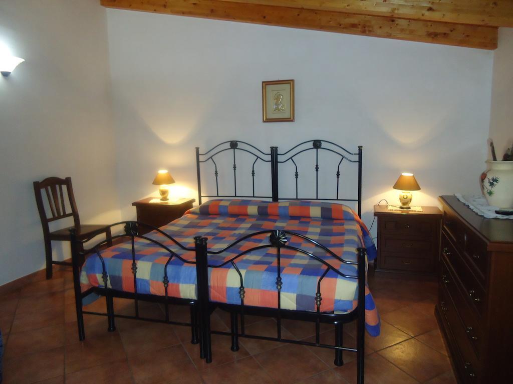 Pineta Monserrato Modica Ruang foto